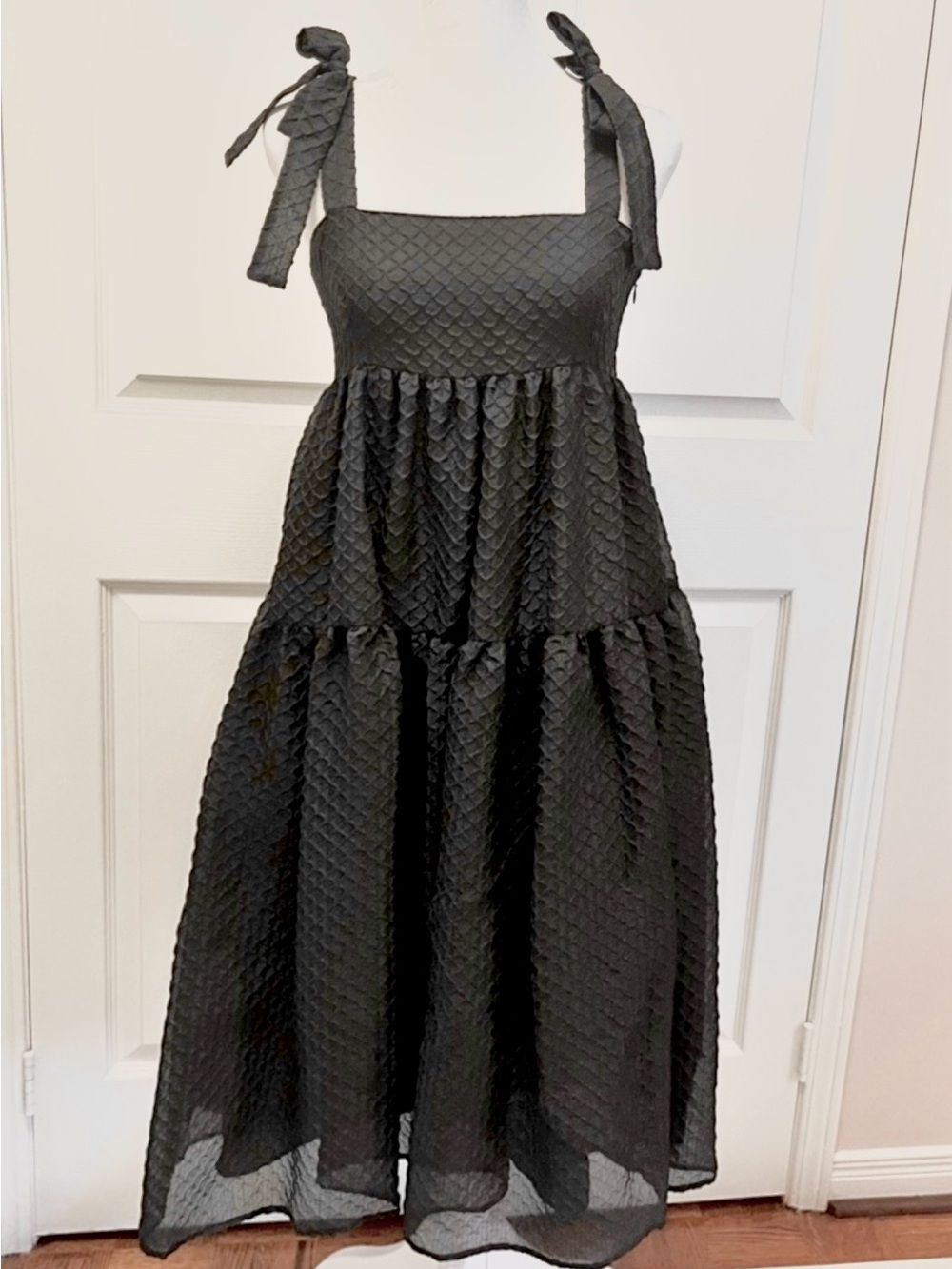 Moschino Silk Blend Tiered Midi Dress Black Size 38 NWT